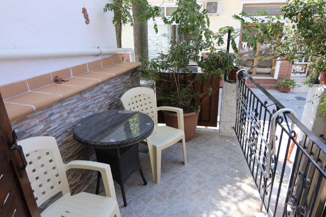 Taxiarchis Apartments Скіатос Екстер'єр фото