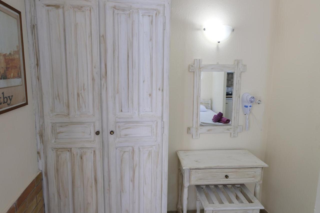 Taxiarchis Apartments Скіатос Екстер'єр фото