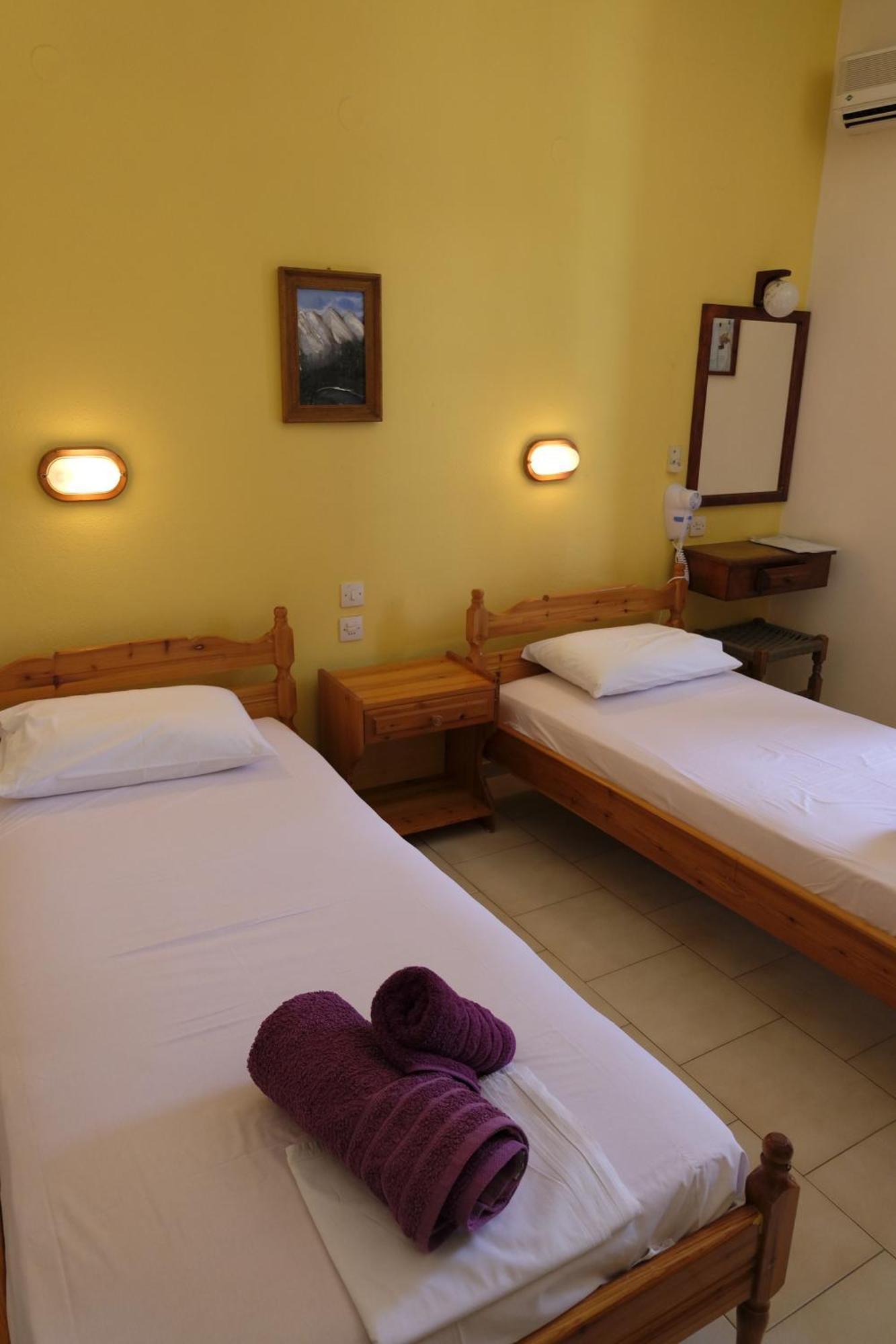 Taxiarchis Apartments Скіатос Номер фото
